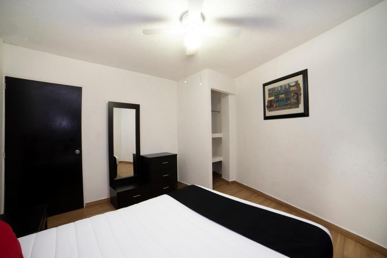 Amueblados San Isidro Hotel Leon Bagian luar foto